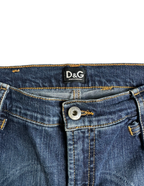 D&G Buckle Back Capris